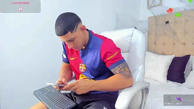 Alex cute77 online show from October 2025 11:52:02 AM