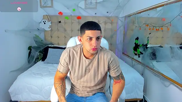 Alex cute77 online show from October 2025 11:41:02 AM