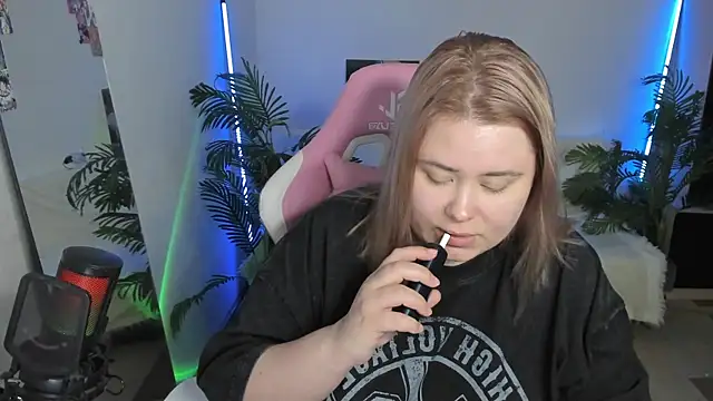 Akemi BBW online show from March 2025 08:53:01 PM