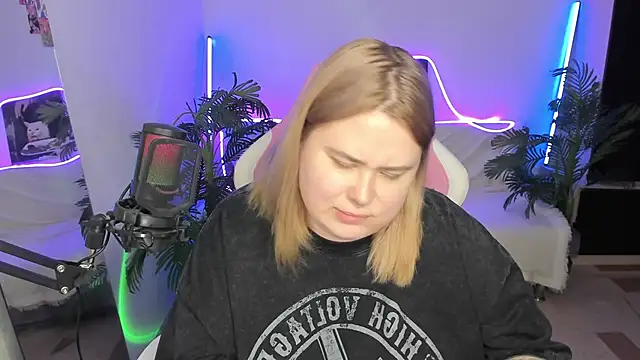 Akemi BBW online show from March 2025 09:38:02 PM