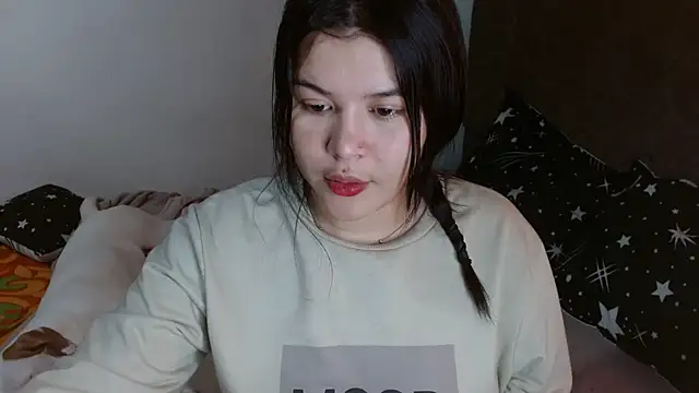 zoe adhara online show from November 2025 07:46:02 PM