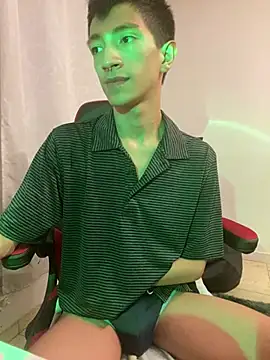 DereckCooperr online show from January 2025 11:39:02 PM