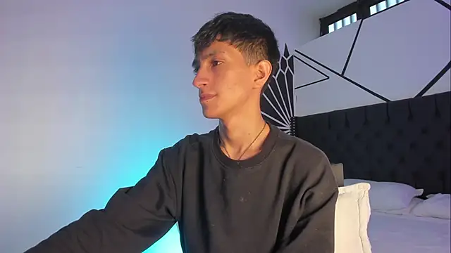 DereckCooperr online show from March 2025 09:15:02 PM