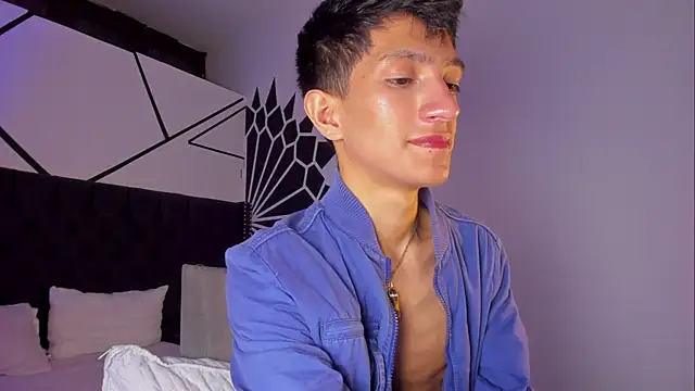 DereckCooperr online show from March 2025 02:37:02 AM