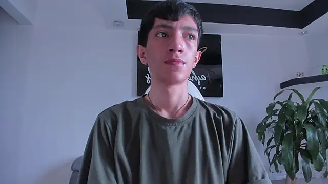 DereckCooperr online show from March 2025 09:42:02 PM