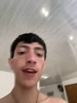 DereckCooperr online show from November 2025 06:41:02 PM