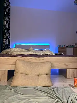 Snapshot of freiiaflower chatting on February 2025 07:16:02 PM freiiaflower online show from February 2025 07:16:02 PM