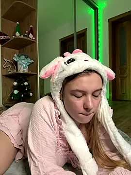 freiiaflower online show from December 2025 03:57:01 AM