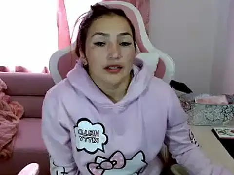 Snapshot of EVA_GRAYS chatting on February 2025 05:35:01 PM EVA GRAYS online show from February 2025 05:35:01 PM