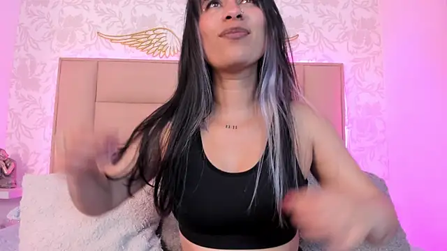 Snapshot of monserrat_towers chatting on September 2025 12:32:02 PM monserrat towers online show from September 2025 12:32:02 PM