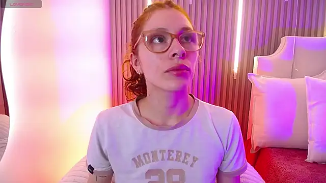 Katy Van online show from February 2026 08:37:01 PM