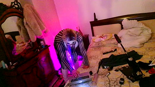 CharlotteVixxens online show from January 2026 12:15:02 AM