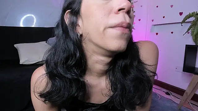 AdammClark1 online show from February 2025 08:51:02 PM