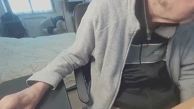 Snapshot of papillonhotofficial chatting on March 2026 09:02:02 AM papillonhotofficial online show from March 2026 09:02:02 AM