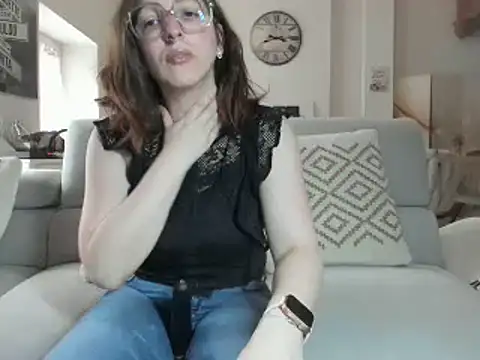 Snapshot of prunelle_sexy chatting on November 2025 10:58:01 AM prunelle sexy online show from November 2025 10:58:01 AM