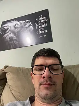 Juliano2289 online show from April 2026 02:47:02 PM