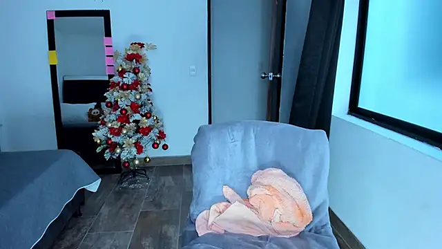 SweetMegan 1 online show from December 2024 11:23:02 AM