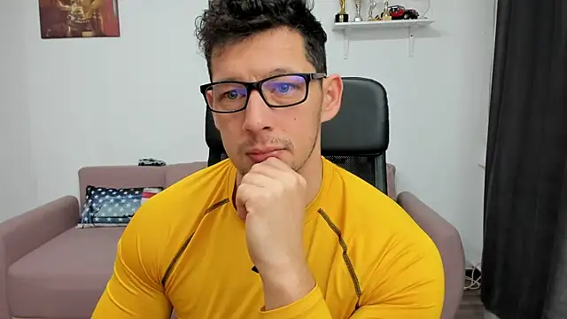 BrutusK08 online show from December 2024 07:04:01 AM