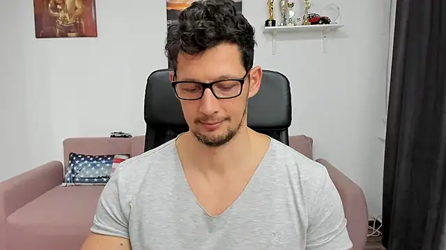 BrutusK08 online show from January 2025 03:49:02 PM