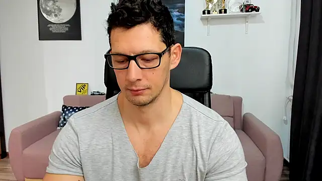 BrutusK08 online show from January 2026 09:02:02 AM