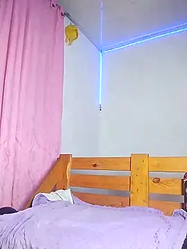 Snapshot of KATYGONZALEZ chatting on February 2026 01:43:02 AM KATYGONZALEZ online show from February 2026 01:43:02 AM