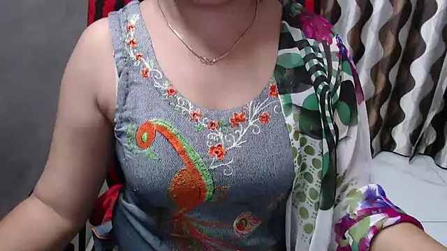 Snapshot of Kaur_Jannat chatting on December 2024 05:33:02 PM Kaur Jannat online show from December 2024 05:33:02 PM