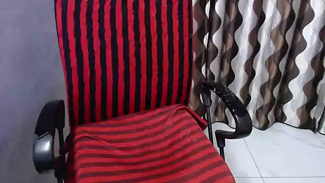 Snapshot of Kaur_Jannat chatting on December 2024 06:16:01 PM Kaur Jannat online show from December 2024 06:16:01 PM