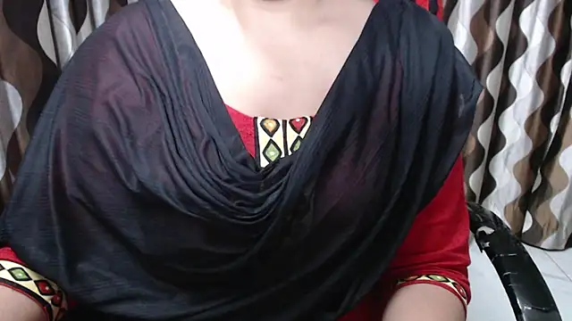 Snapshot of Kaur_Jannat chatting on February 2025 06:24:02 PM Kaur Jannat online show from February 2025 06:24:02 PM