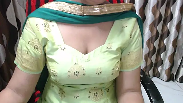 Snapshot of Kaur_Jannat chatting on February 2025 09:59:01 PM Kaur Jannat online show from February 2025 09:59:01 PM