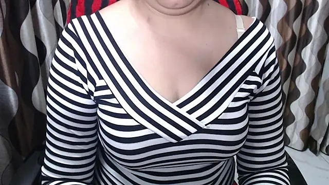 Snapshot of Kaur_Jannat chatting on February 2025 06:01:02 PM Kaur Jannat online show from February 2025 06:01:02 PM