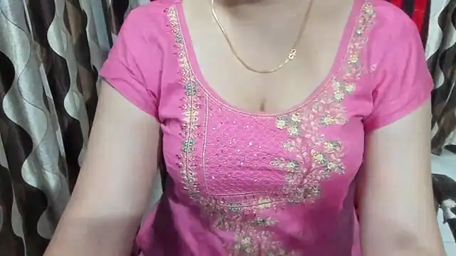 Snapshot of Kaur_Jannat chatting on October 2025 05:58:02 PM Kaur Jannat online show from October 2025 05:58:02 PM