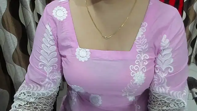 Snapshot of Kaur_Jannat chatting on November 2025 06:30:01 PM Kaur Jannat online show from November 2025 06:30:01 PM