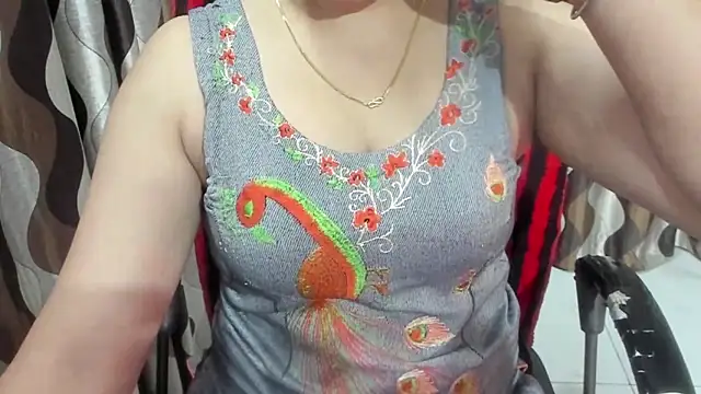 Snapshot of Kaur_Jannat chatting on November 2025 05:37:02 PM Kaur Jannat online show from November 2025 05:37:02 PM