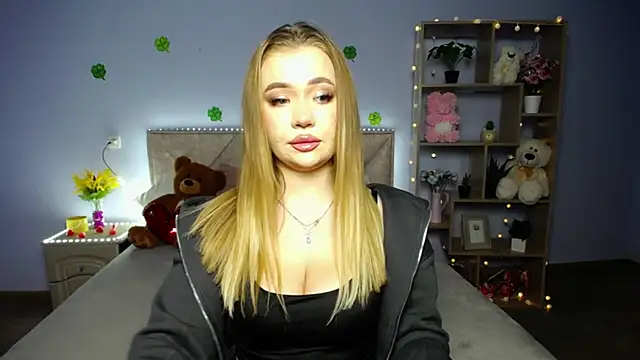 Snapshot of StacyYellig chatting on March 2025 03:36:02 AM StacyYellig online show from March 2025 03:36:02 AM