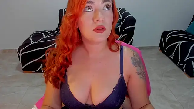 Snapshot of eva__xox chatting on February 2026 04:56:02 PM eva xox online show from February 2026 04:56:02 PM