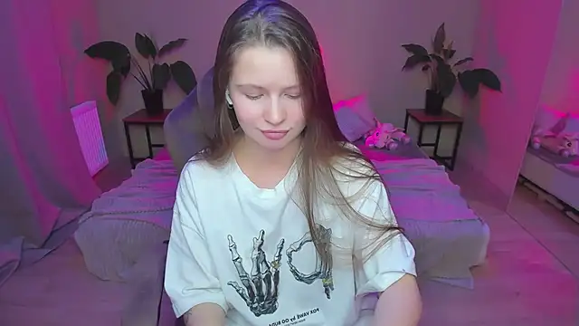 HelloRoxy online show from December 2024 12:41:01 AM