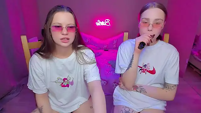 HelloRoxy online show from January 2025 10:45:02 PM