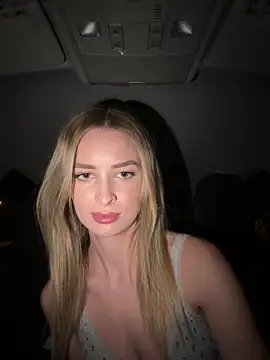 Snapshot of EvieEvans chatting on January 2025 08:38:02 PM EvieEvans online show from January 2025 08:38:02 PM