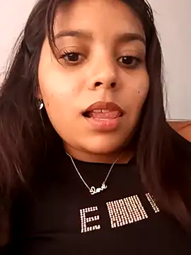 stefanie010 online show from January 2025 06:27:02 PM