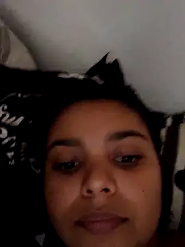 stefanie010 online show from February 2026 05:00:02 PM