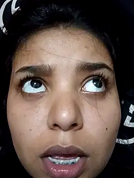 stefanie010 online show from February 2026 05:56:01 PM