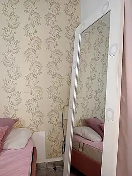 Bella Fior online show from March 2026 04:45:02 PM