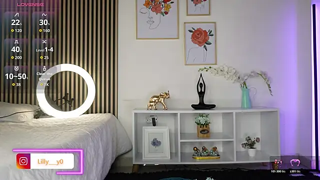 Snapshot of LillyDolls23 chatting on November 2025 12:27:01 PM LillyDolls23 online show from November 2025 12:27:01 PM