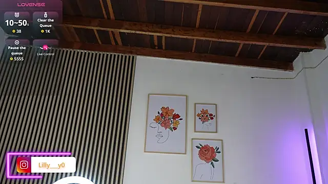 Snapshot of LillyDolls23 chatting on December 2025 12:44:02 PM LillyDolls23 online show from December 2025 12:44:02 PM