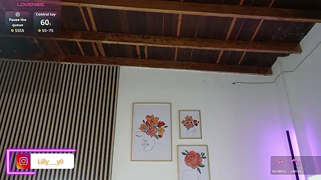 Snapshot of LillyDolls23 chatting on January 2026 01:04:01 PM LillyDolls23 online show from January 2026 01:04:01 PM