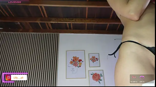 Snapshot of LillyDolls23 chatting on February 2026 01:09:01 PM LillyDolls23 online show from February 2026 01:09:01 PM