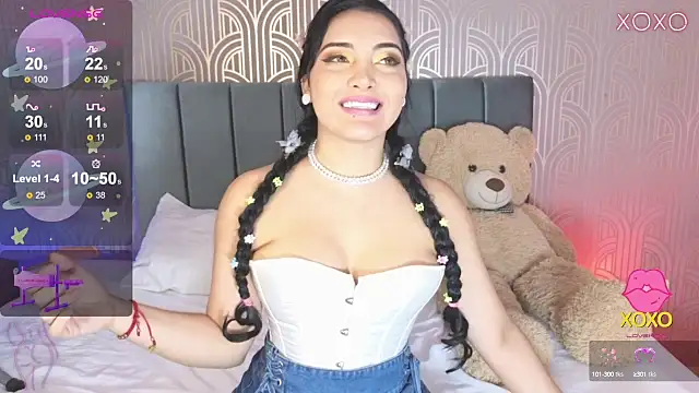 Snapshot of _maddy1 chatting on January 2025 03:56:02 AM maddy1 online show from January 2025 03:56:02 AM