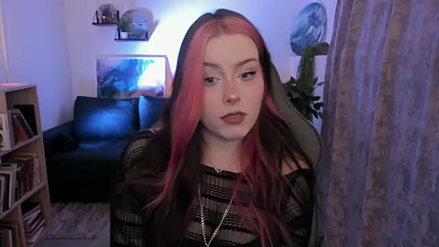 CoralineKeyns online show from May 2026 05:25:02 AM