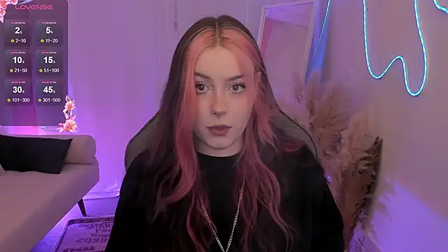 CoralineKeyns online show from May 2026 05:25:03 AM