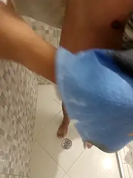 Nicolaskribeiro online show from April 2026 08:50:01 AM